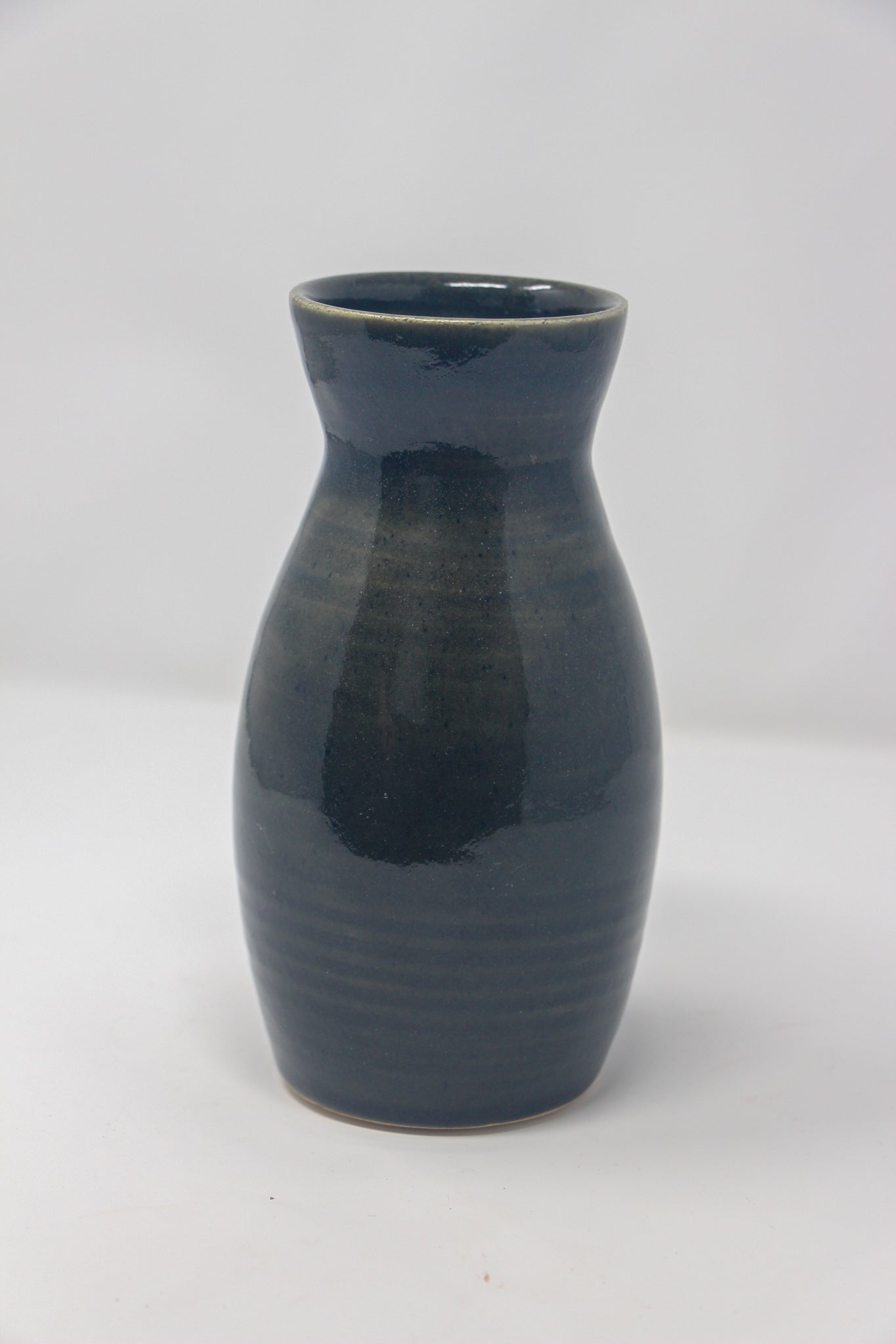 Medium Vase, Garbo Green